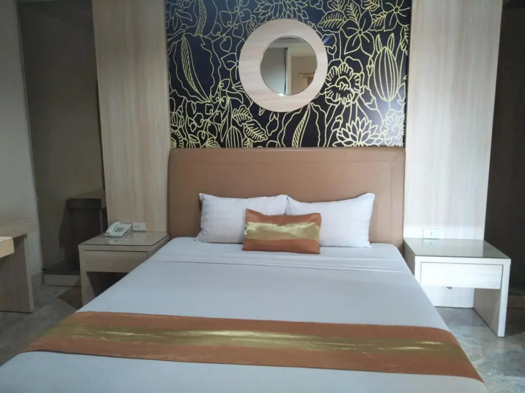 Джокьякарта: Hotel GRAND ROSELA Yogyakarta