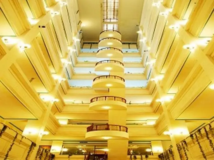 Сурабая: Satelit Hotel
