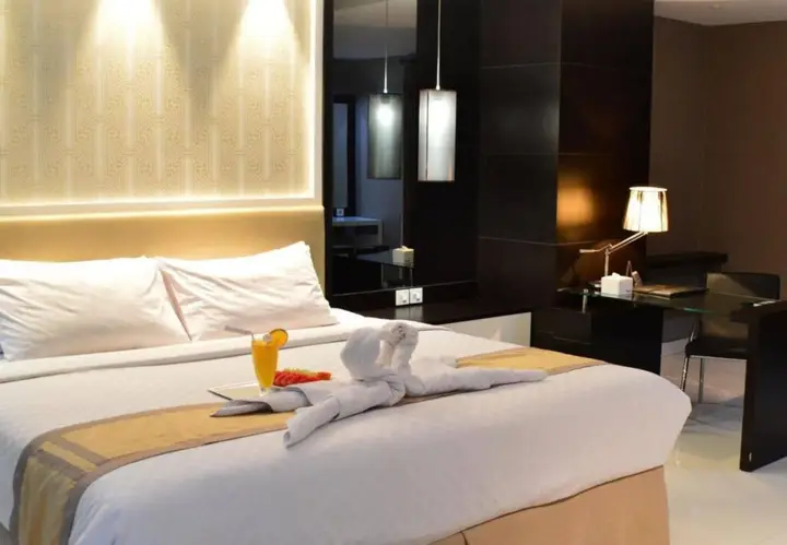 Сурабая: Prime Royal Hotel
