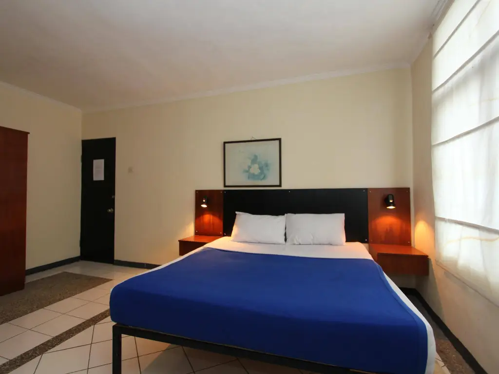Бандунг: Hotel Augusta Bandung