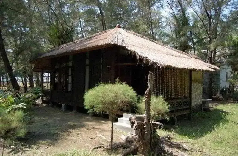 Гили-Мено: Gazebo Meno