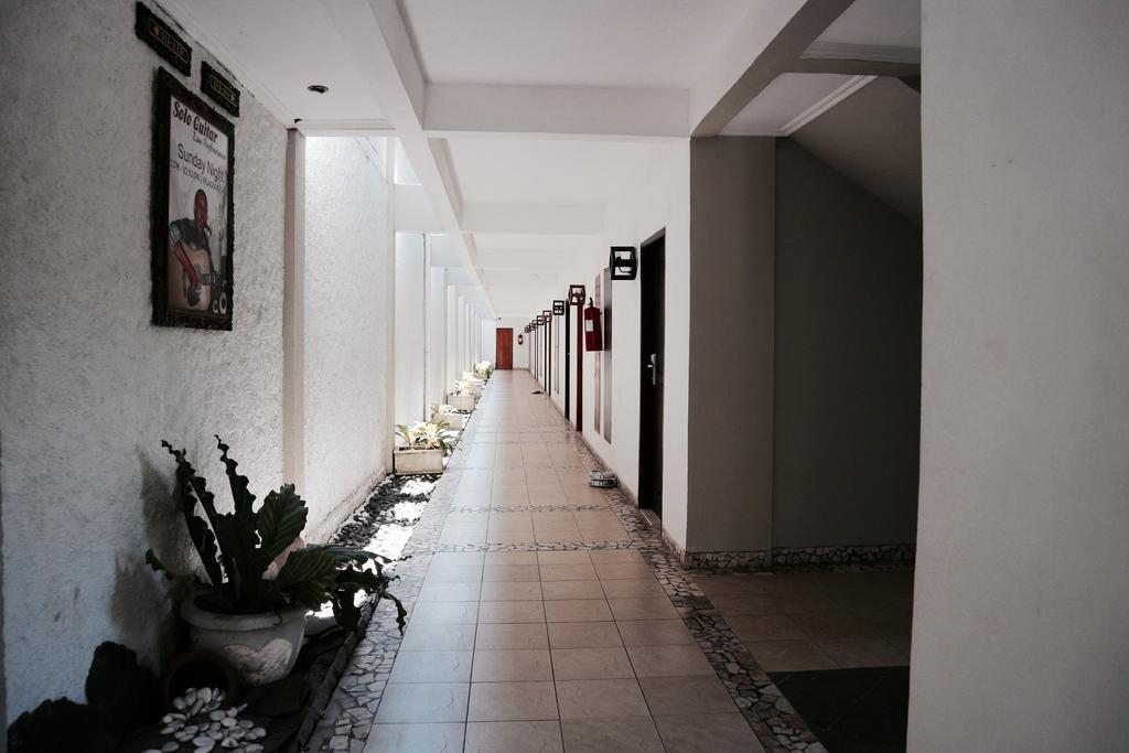Кута: The Lagoon Bali Pool Hotel and Suites