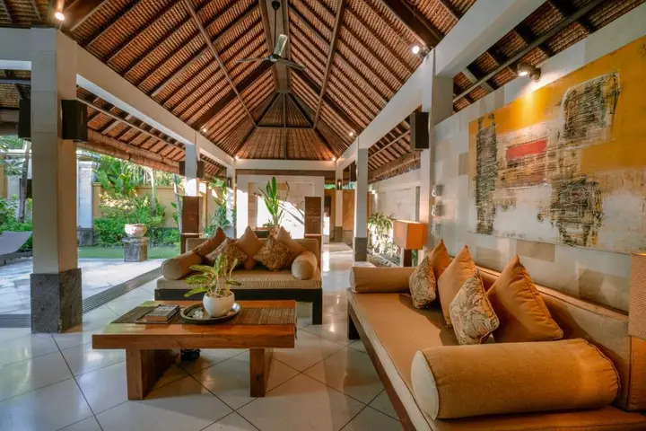 Кута: The Maya Seminyak Villas