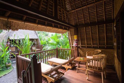 Лембонган-Айленд: Alam Nusa Bungalow Huts & Spa