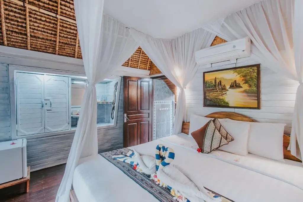 Лембонган-Айленд: Alam Nusa Bungalow Huts & Spa