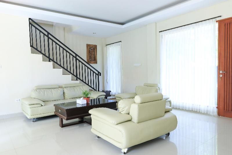Джимбаран: Royal Majesty Villas Jimbaran by ZUZU