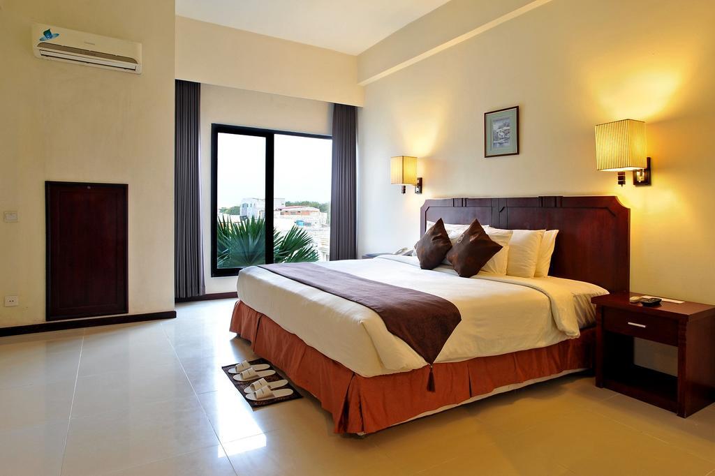 Сидоарджо: The Sun Hotel Sidoarjo