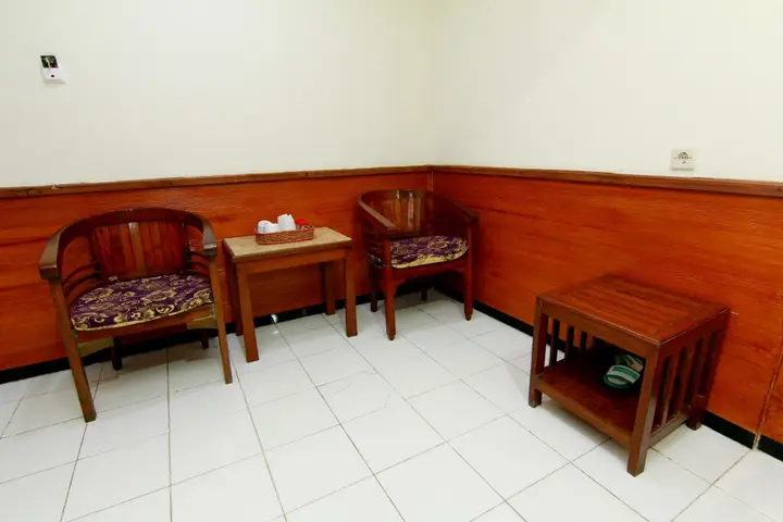 Депок: The Soemarsono Hotel
