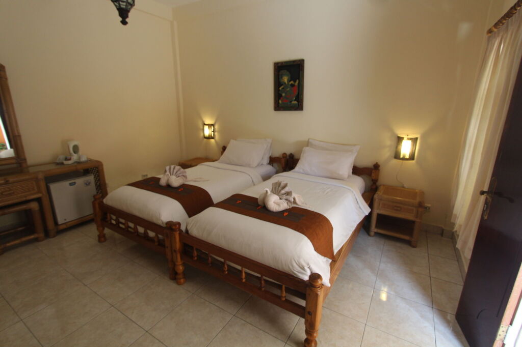 Сукасада: Chonos Hotel Lovina