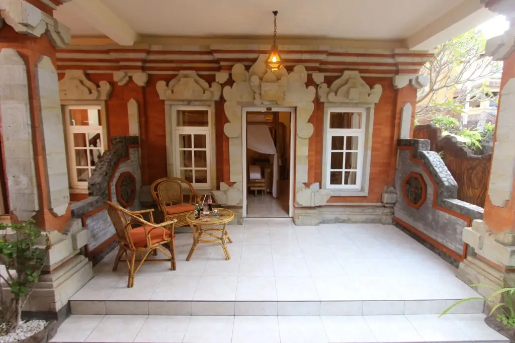 Сукасада: Chonos Hotel Lovina