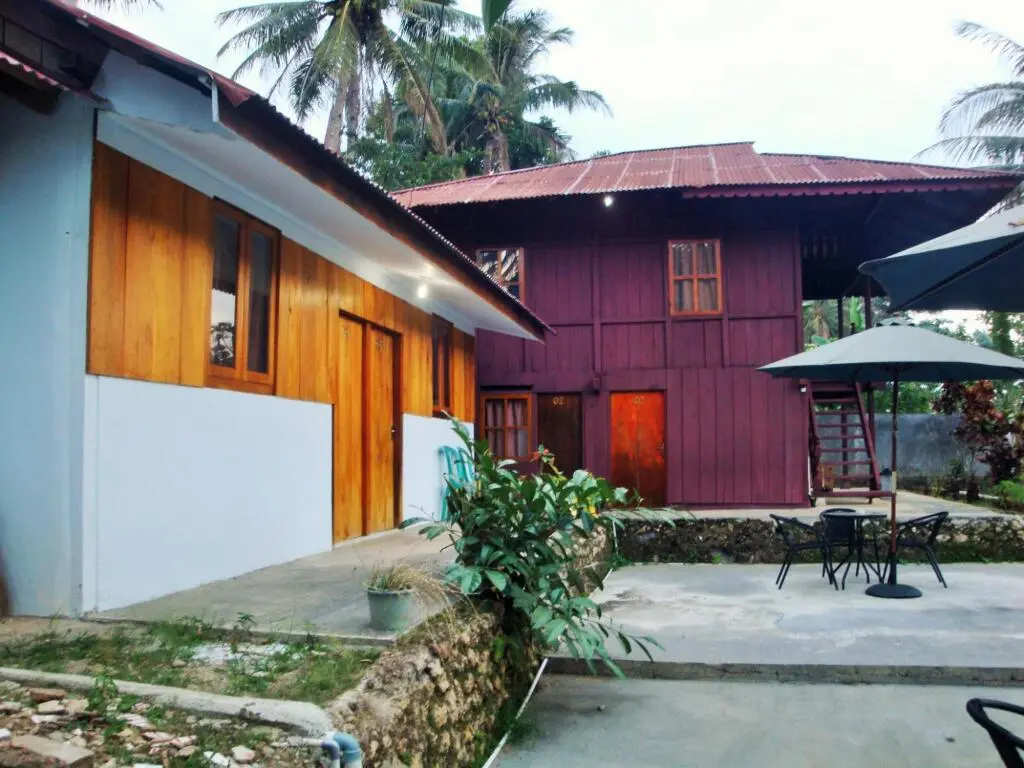 Тентена: Ue Datu Cottages