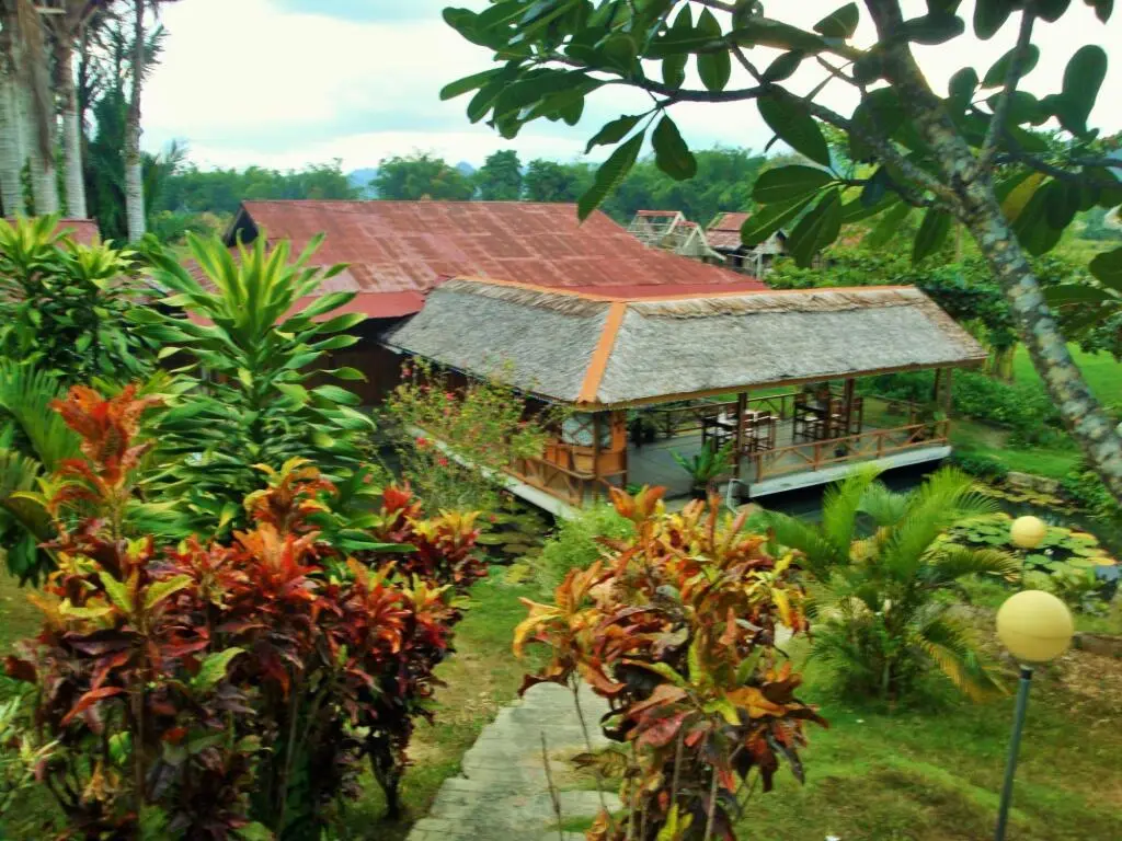 Тентена: Ue Datu Cottages