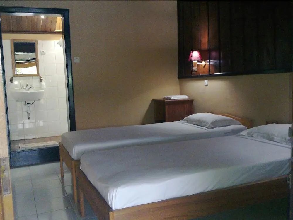 Тентена: Ue Datu Cottages