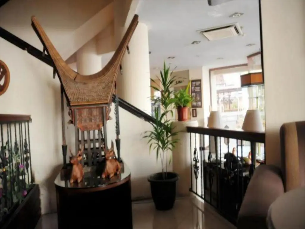 Losari Beach Hotel — фото 1