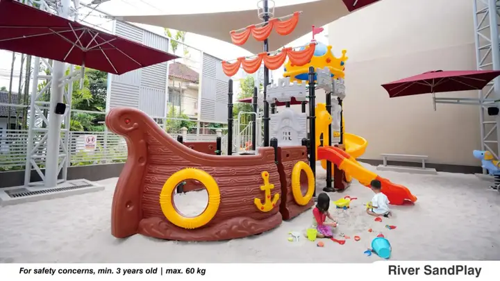 carousel image 3