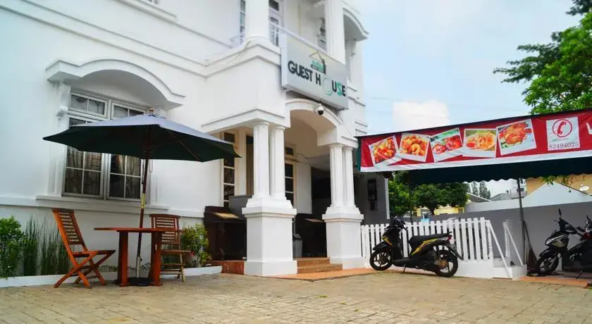 Читарингул: Razha Syariah Guest House