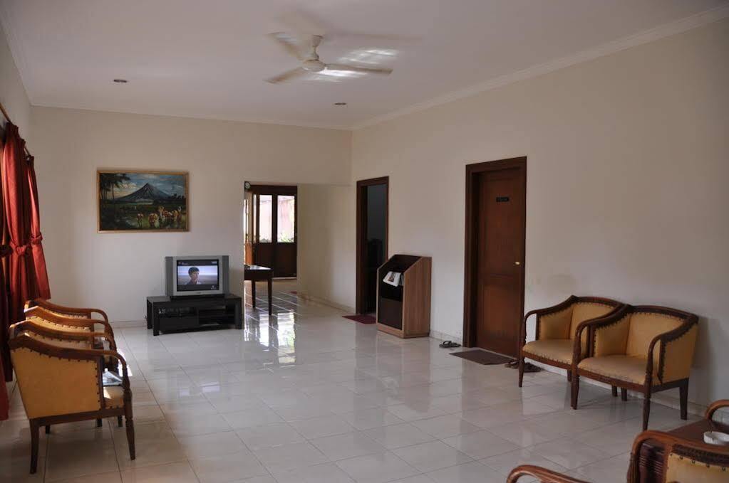 Pandanaran Guest House — фото 1