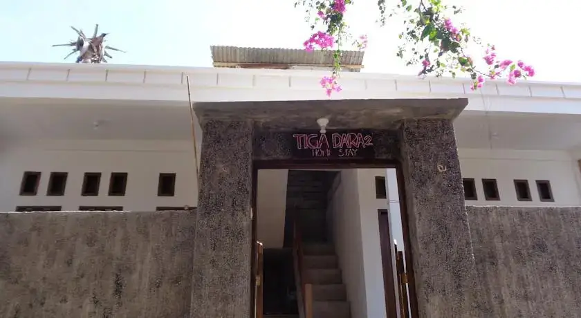 Гили Траванган: Tiga Dara 2 Homestay