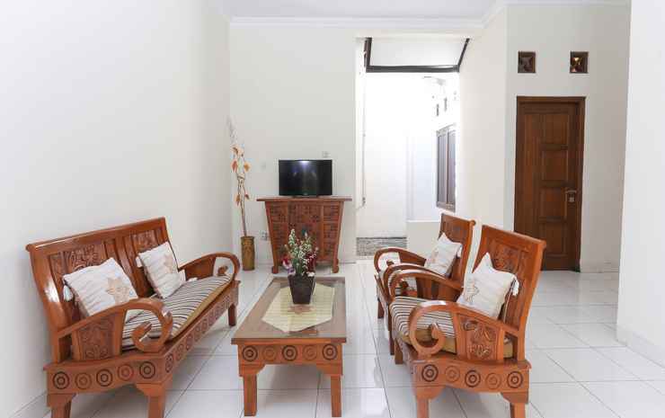 Джокьякарта: OYO 1680 Dahlia Guesthouse Near RSI Hidayatullah
