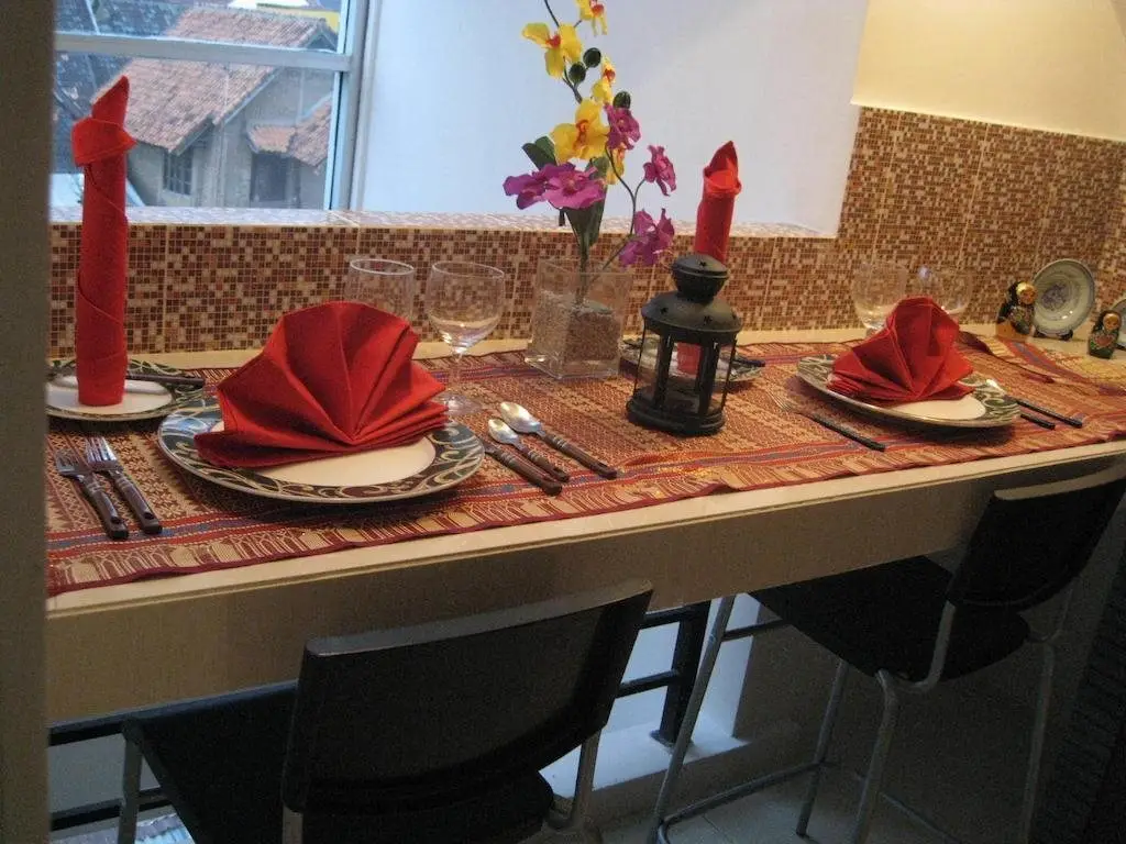 Депок: Oasis Studio Hotel Dua Male Only Hotel