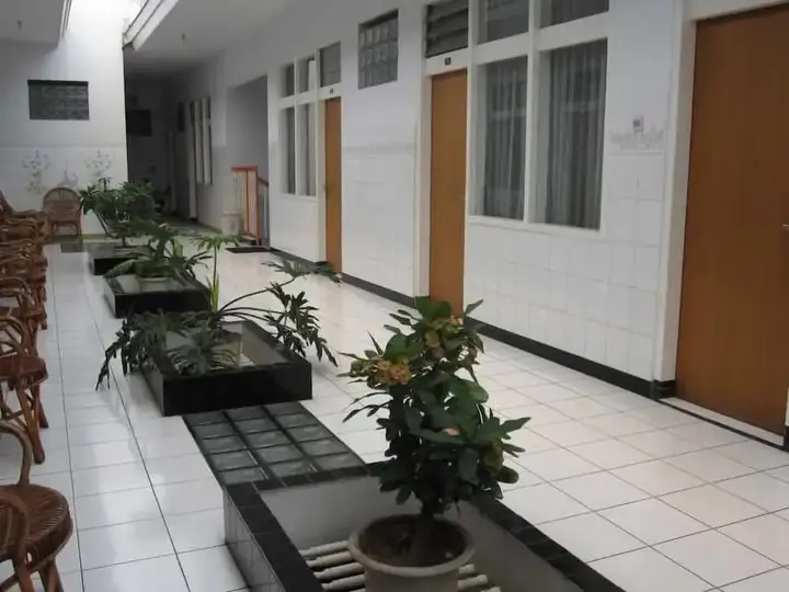 Маланг: Hotel Tosari