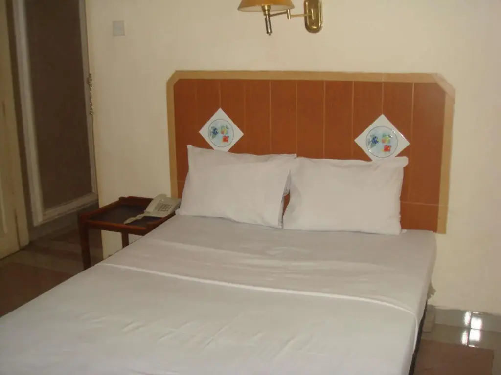 Макассар: Hotel Lestari Permai