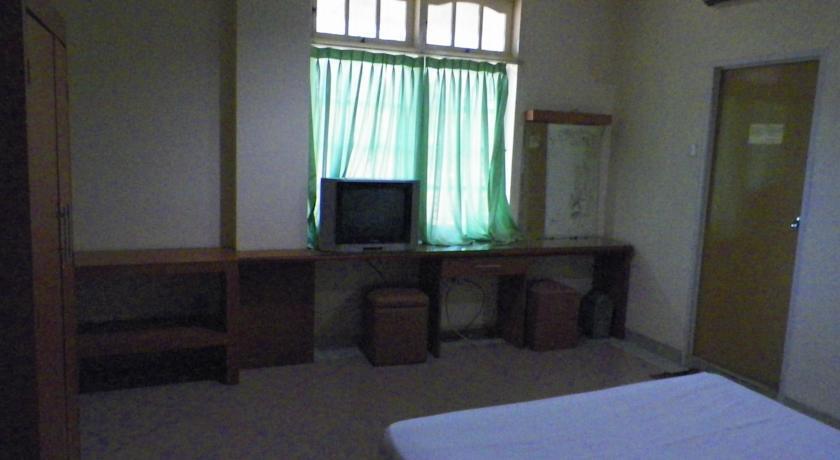 Макассар: Hotel Lestari Permai