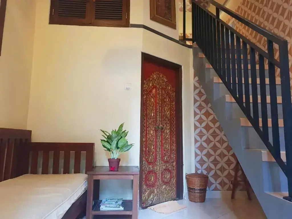 Убуд: Bale Bali House