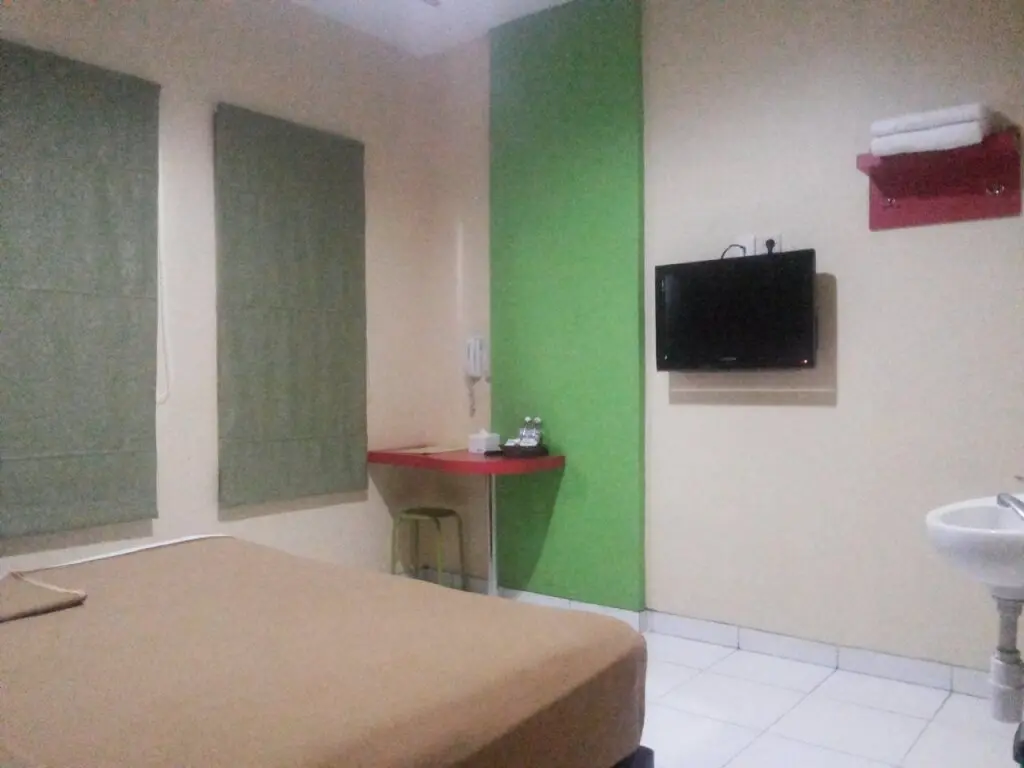 Бандар-Лампунг: Airy Enggal Tulang Bawang 4 Bandar Lampung