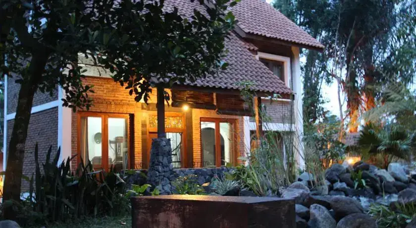 Слеман: Tempuran Hills Homestay