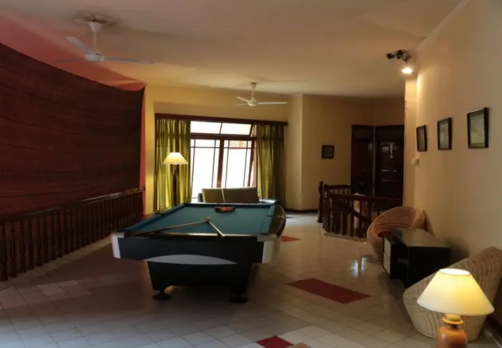 Паданг: New House Padang