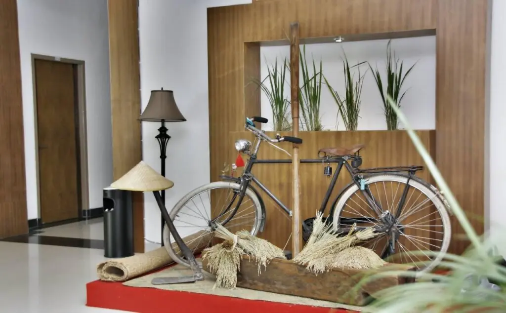 Мартапура: Hotel Parai Puri Tani