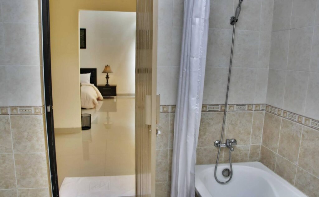Мартапура: Hotel Parai Puri Tani