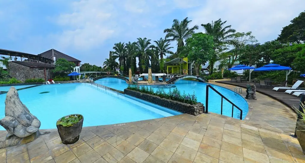 Бату: Klub Bunga Butik Resort