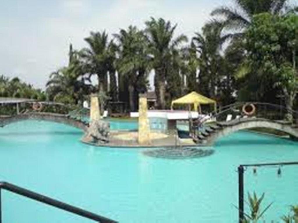 Бату: Klub Bunga Butik Resort