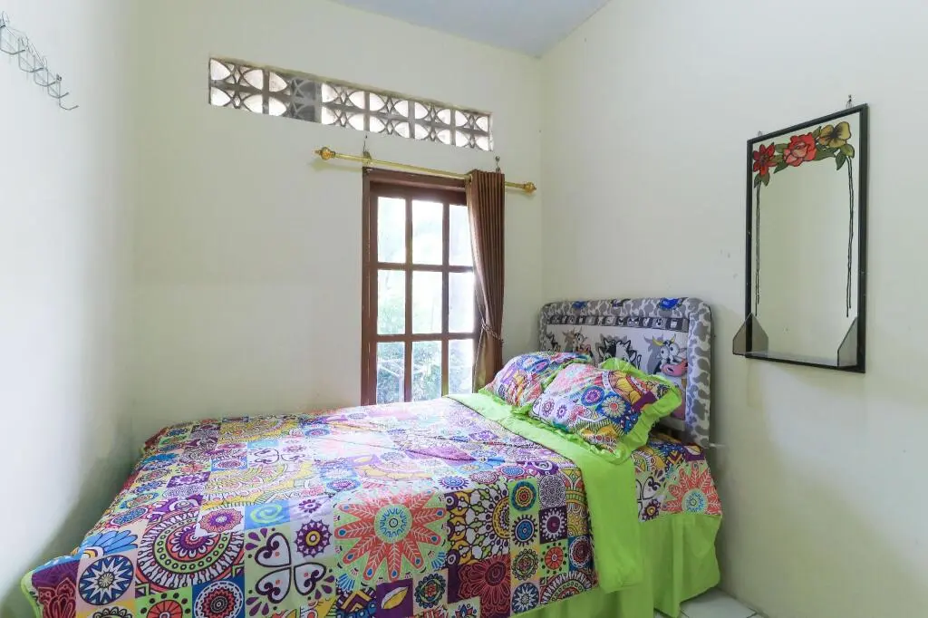 Бату: Homestay Pelangi Batu