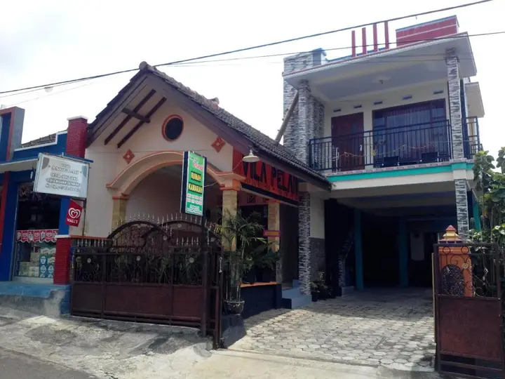 Бату: Homestay Pelangi Batu