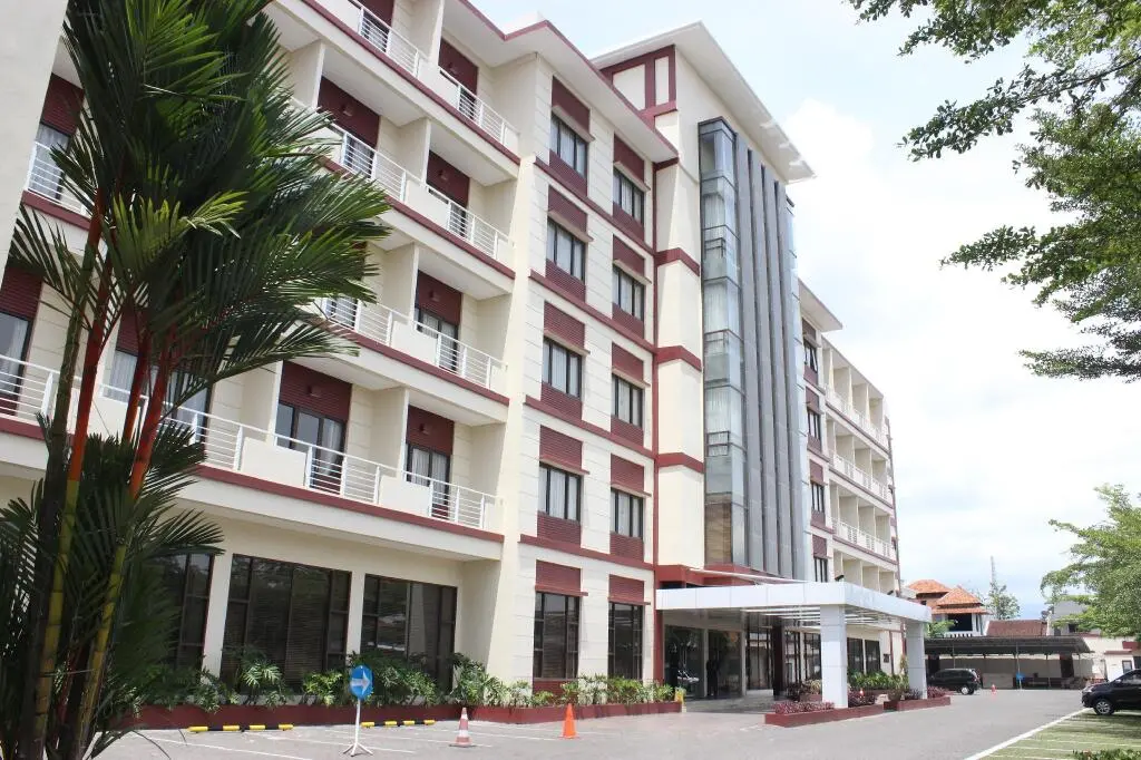 Пурвокерто: Hotel Surya Yudha Purwokerto