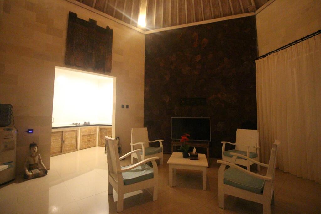 Чангу: Villa Umah Putih