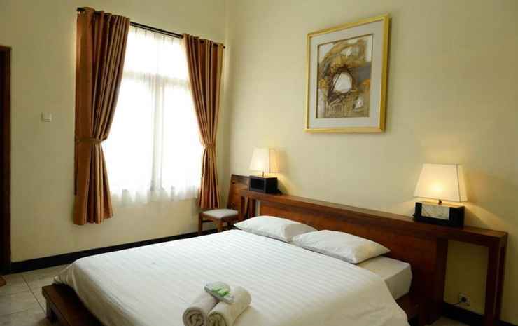 Суракарта: Griya Teratai Luxury Guesthouse
