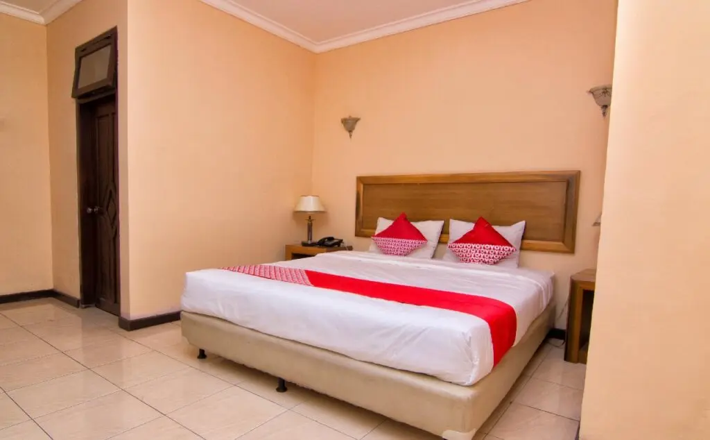 Чилачап: Capital O 2205 Hotel 3 Intan
