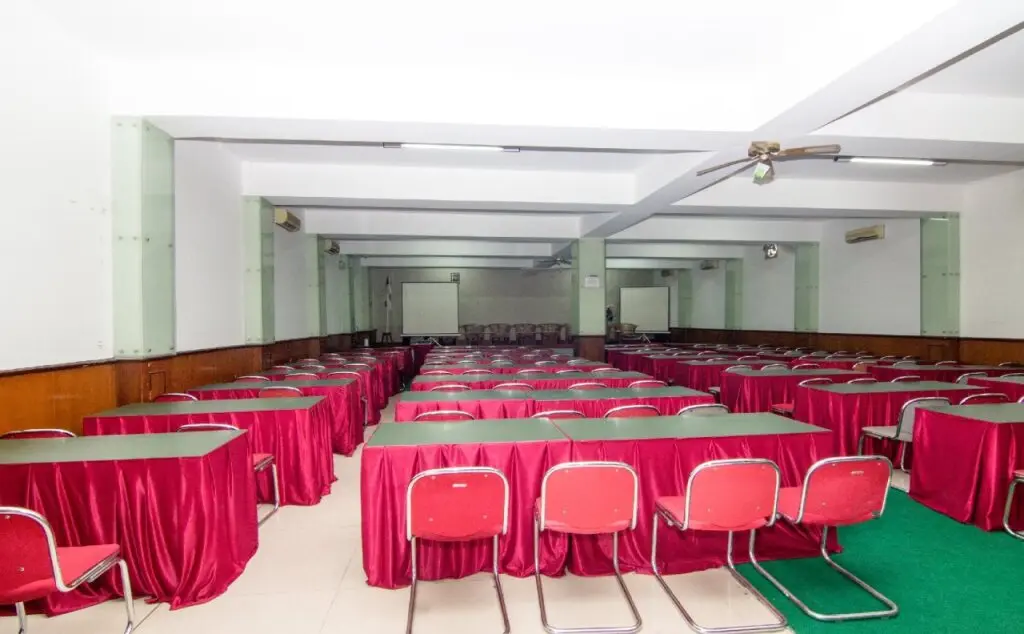 Чилачап: Capital O 2205 Hotel 3 Intan
