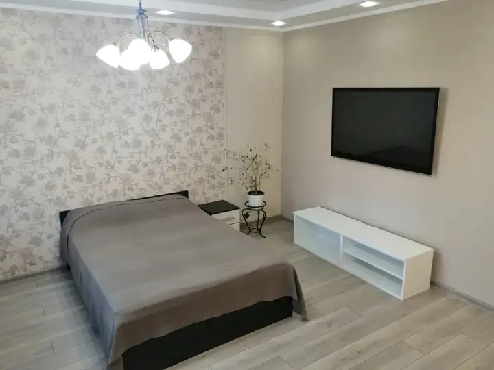 Омск: Апартаменты Серебряный Берег Lux