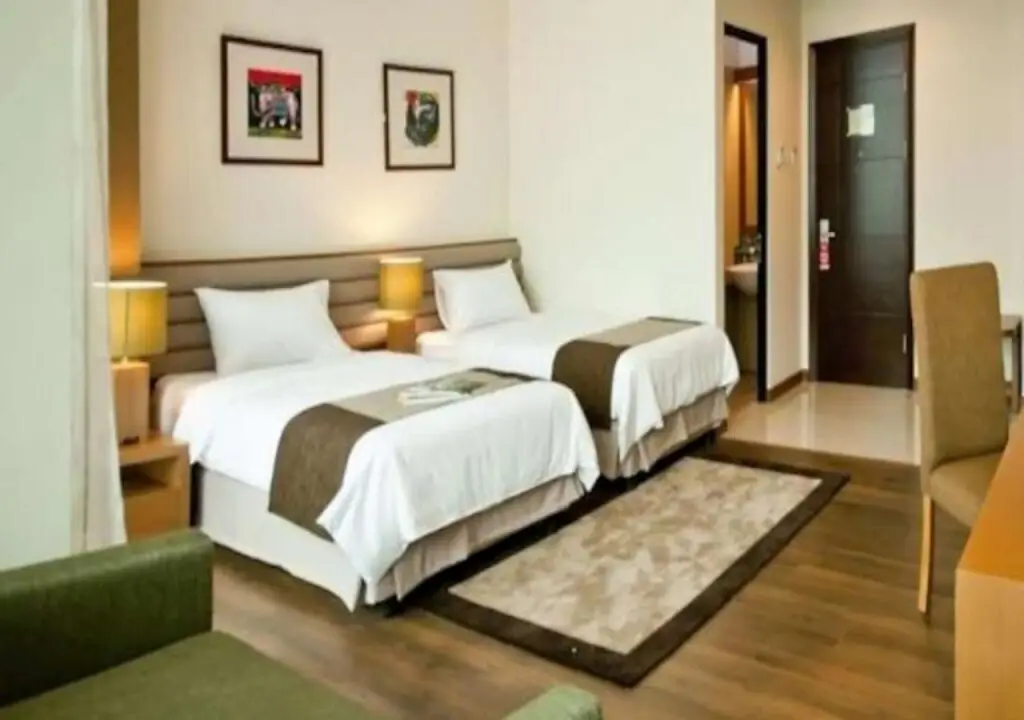 Бандунг: Travelday Bandung