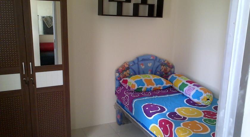 Сурабая: Anion Apartment