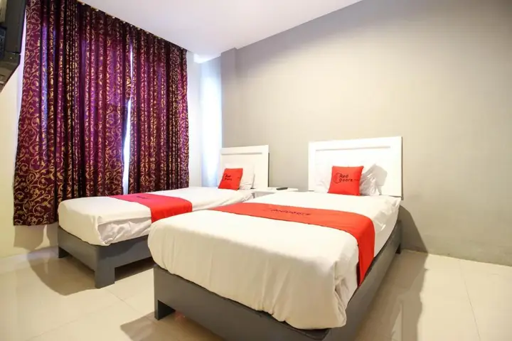 Бангунтапан: RedDoorz Syariah at Wijaya Imperial Hotel