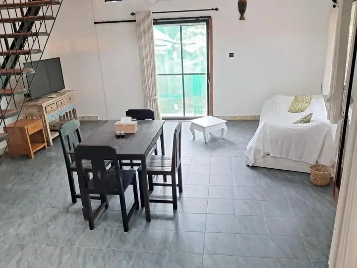 Гили Траванган: Villa Rumah Kayu