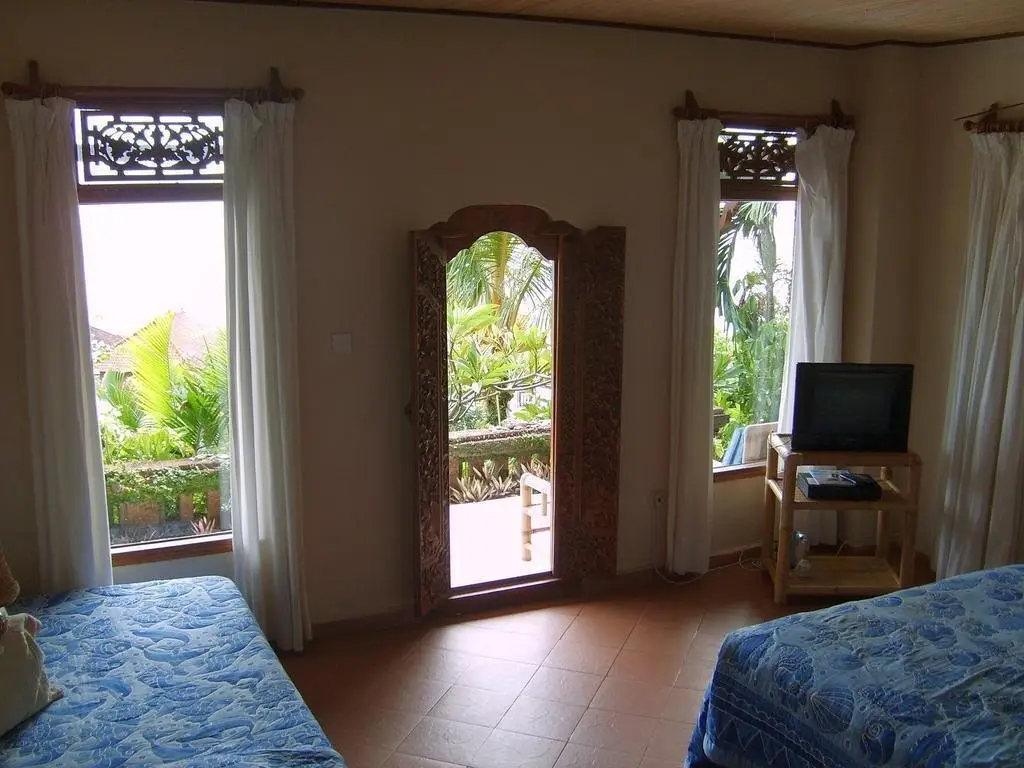 Бунутан: Bayu Cottages