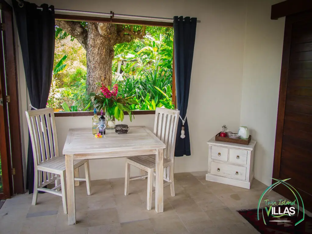 Лембонган-Айленд: Twin Island Villas & Dive Resort