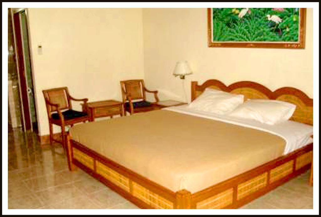 Блахбату: Bona Village Inn